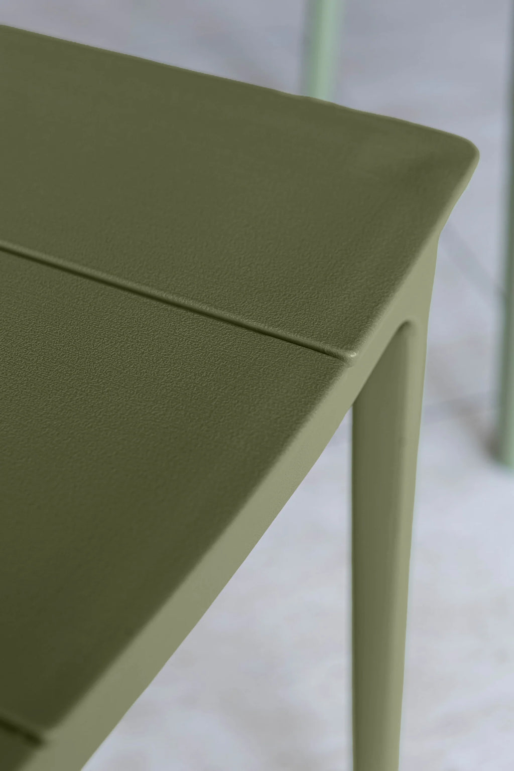 Patio - Ensemble Table + 2 Fauteuils + 4 Chaises - Polypropylene - Vert