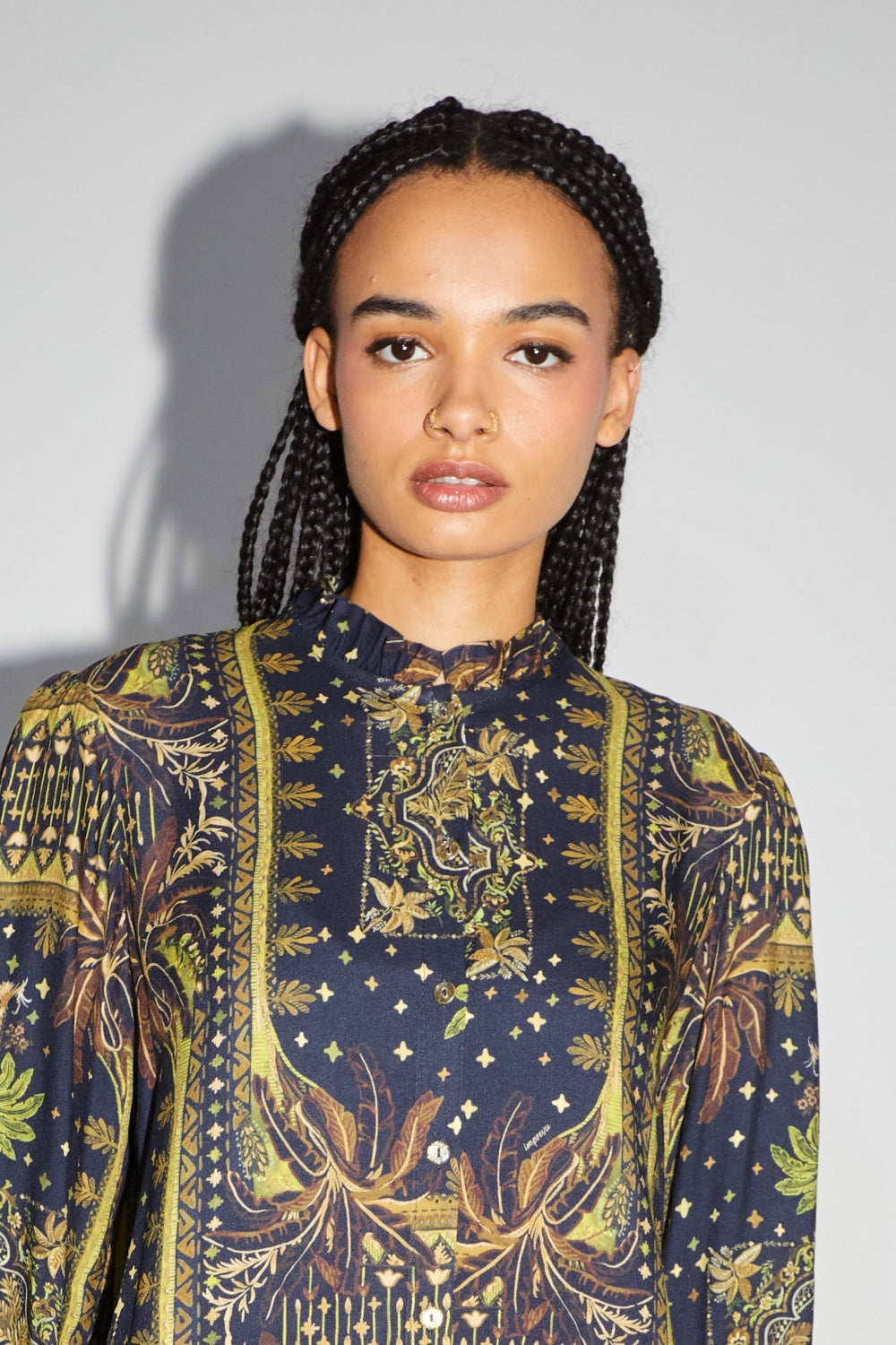La blusa cósmica tropical de Darline