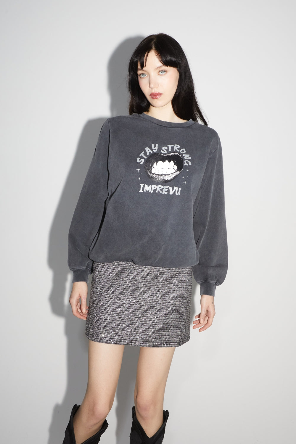 Le Sweatshirt Eddie "Stay Strong" Black