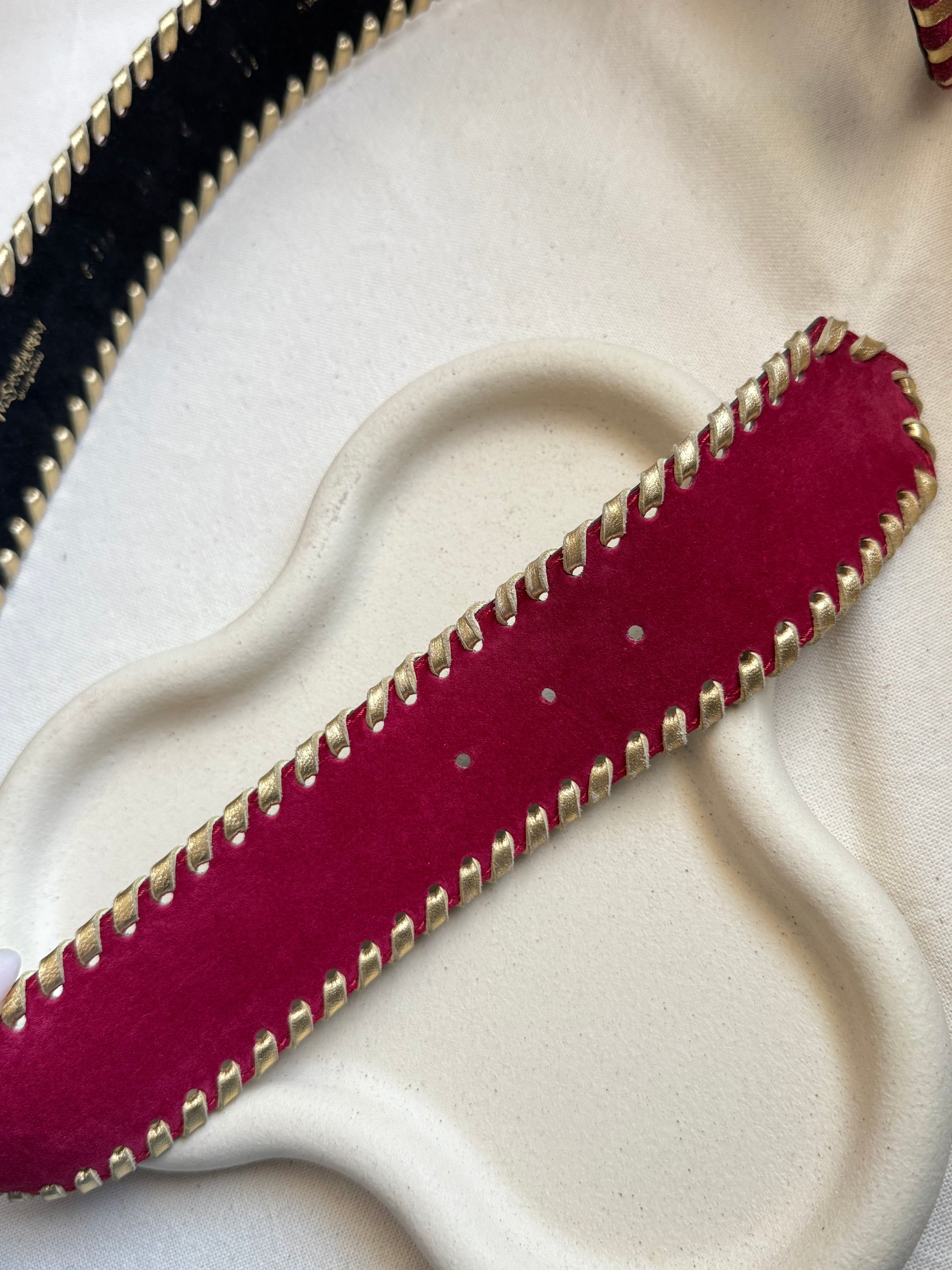 Ceinture Yves Saint Laurent Vintage - Daim Framboise Et Cuir Doré