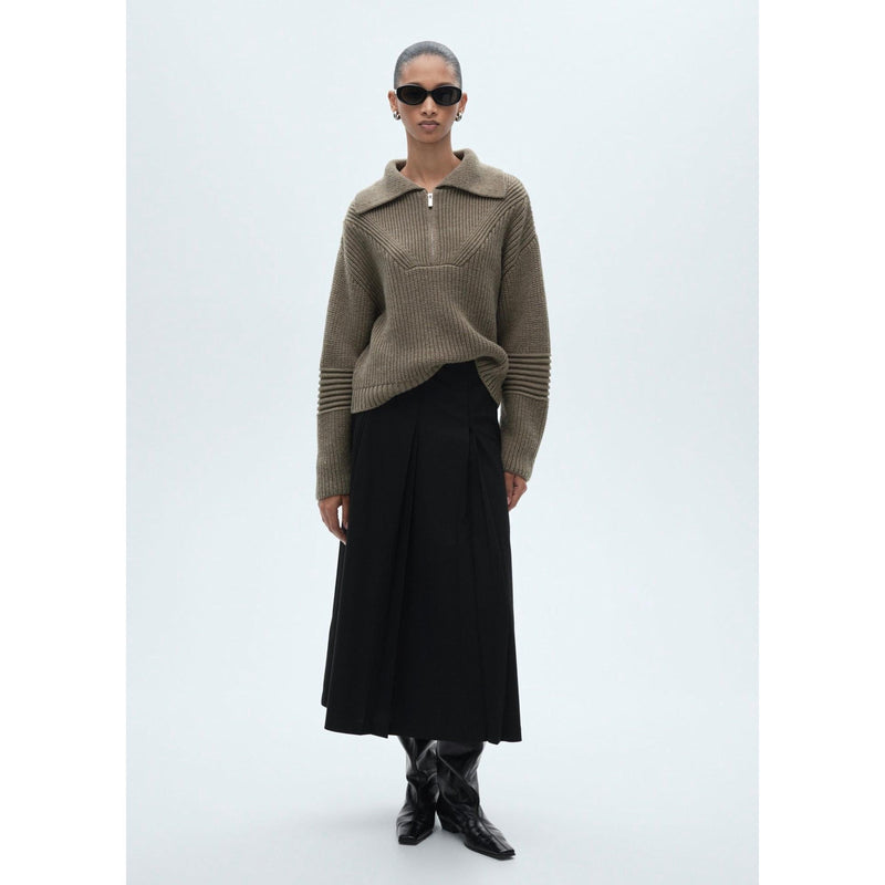 Pleated Midi-Skirt - Black