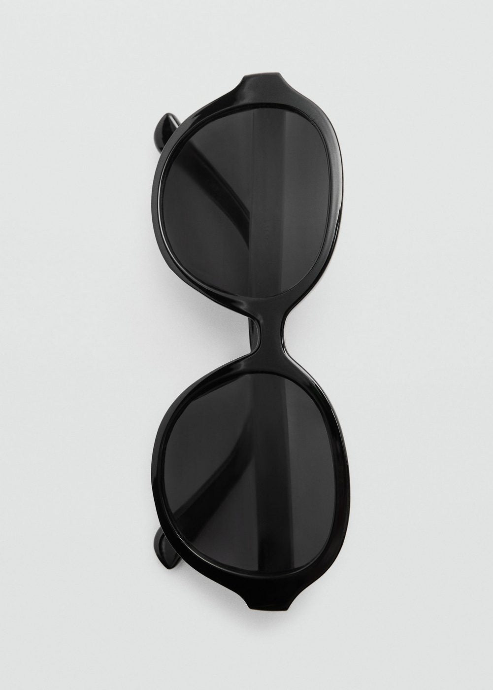 Round-Frame Sunglasses - Black