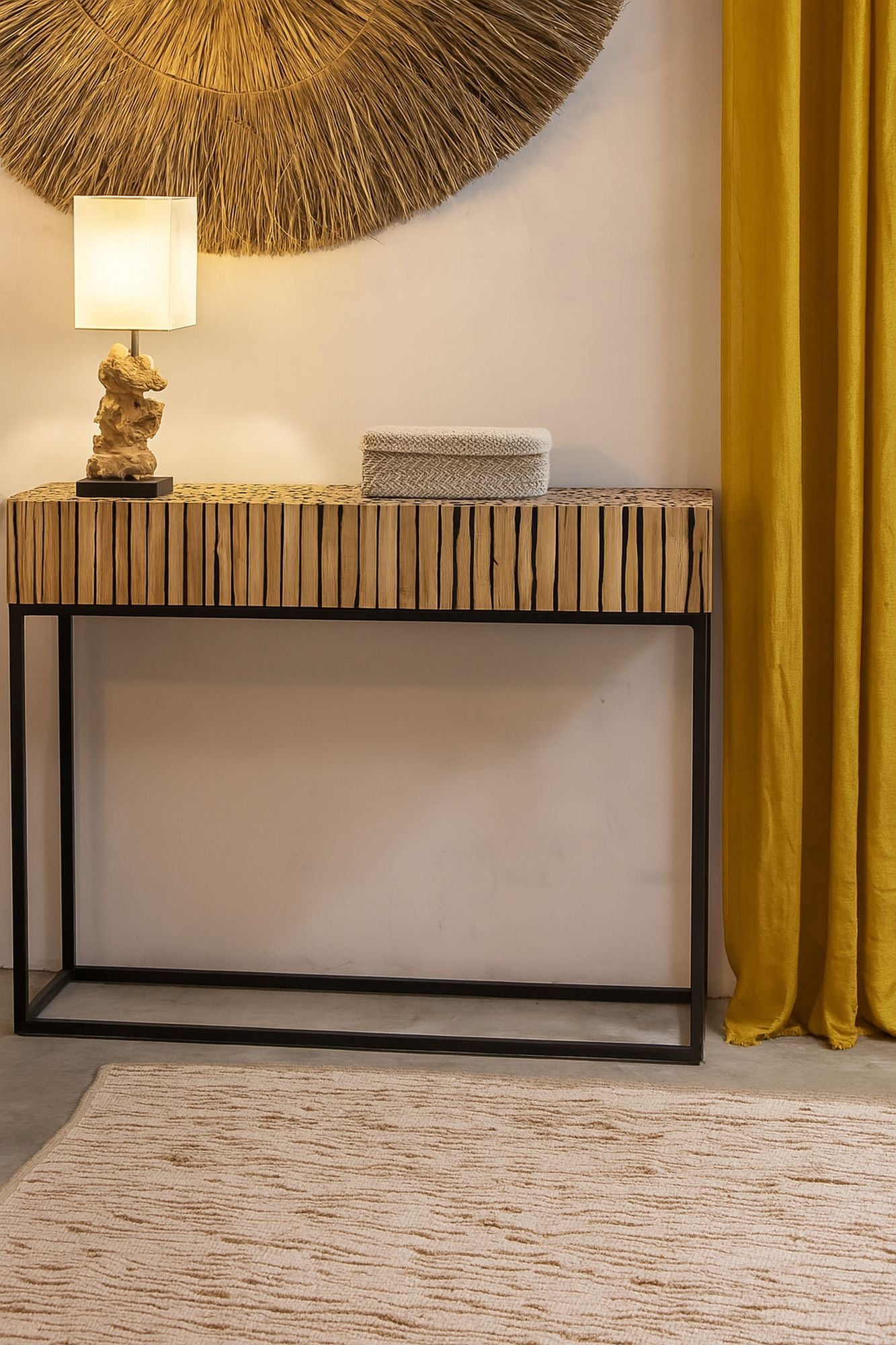 Tahaa - Console - Branche De Teck/Métal - Noir