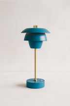 Lámpara de mesa de metal Moxy - Azul