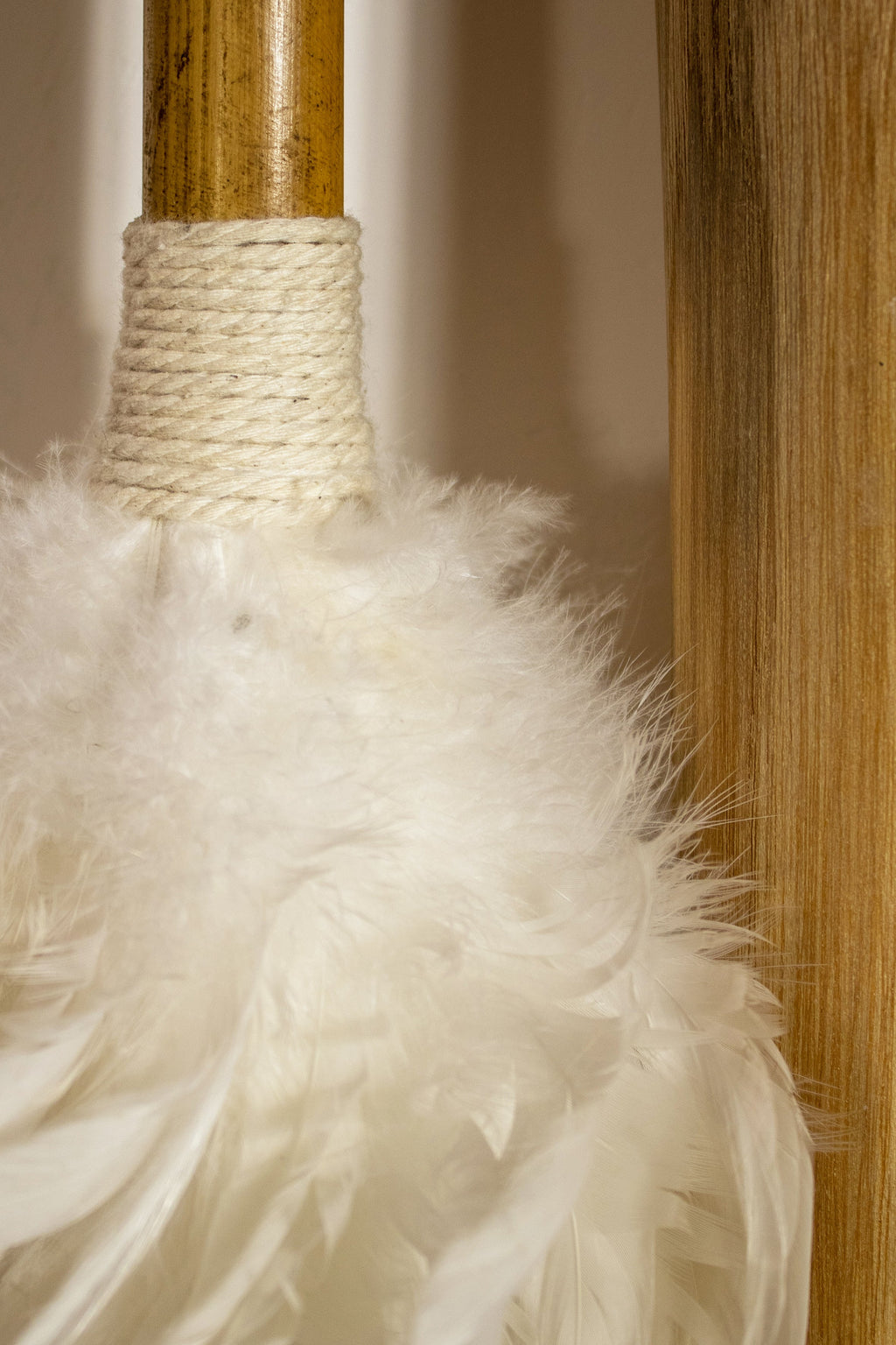 Plumero Decorativo Kemoa - Bambú Y Plumas Blancas