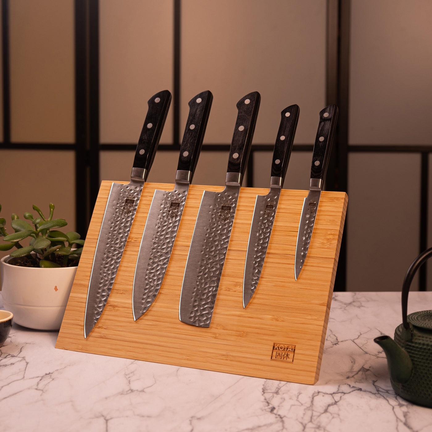 Colección Hashi Tsuchime - Set Completo Nómada de 7 Piezas: 5 Cuchillos + 2 Accesorios