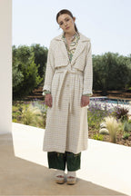 La gabardina blanca Lauren