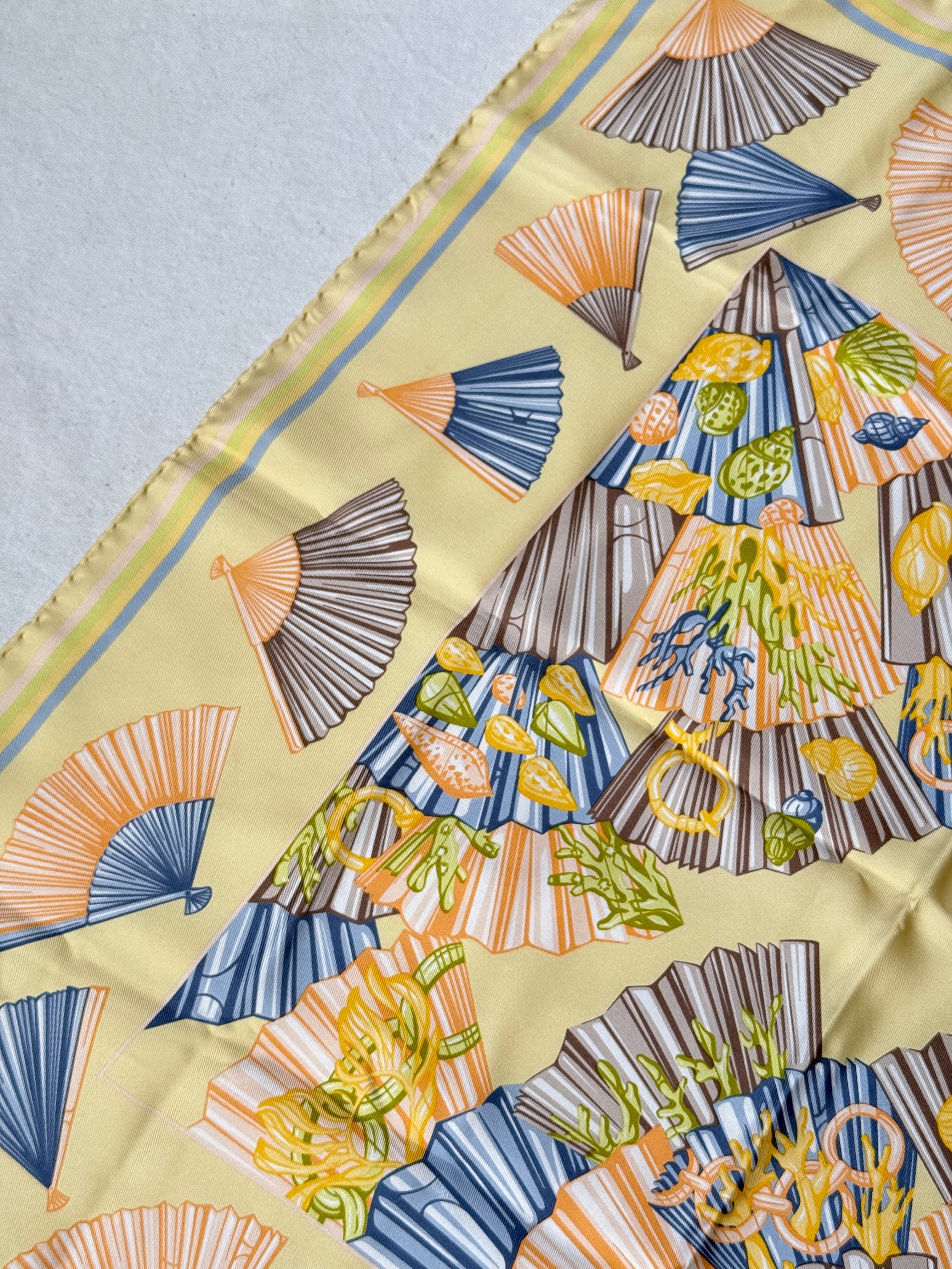 Céline Scarf – Fan Pattern