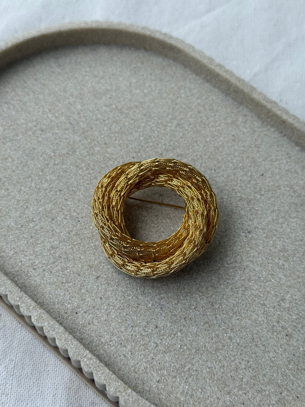 Vintage Brooch - Textured Crown