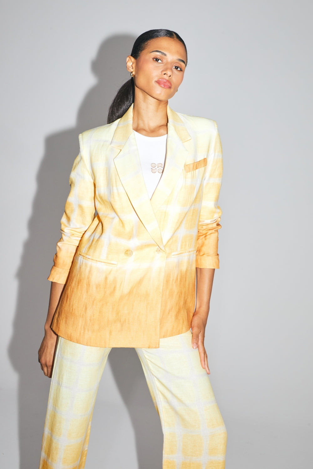 The Ema Linen Blazer With Tie And Dye Checks Made In Italy