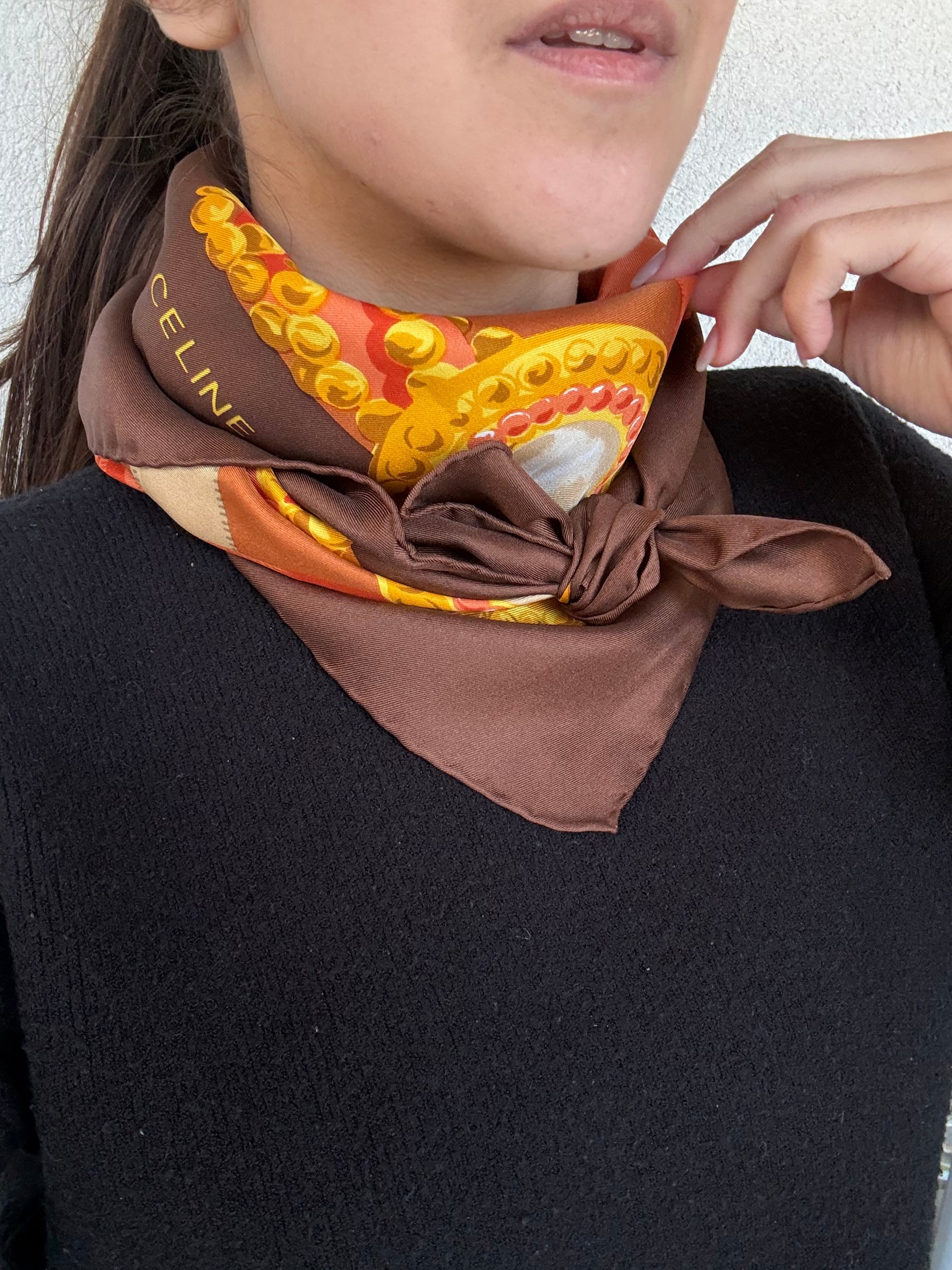 Pañuelo Céline – Motivos Lazos