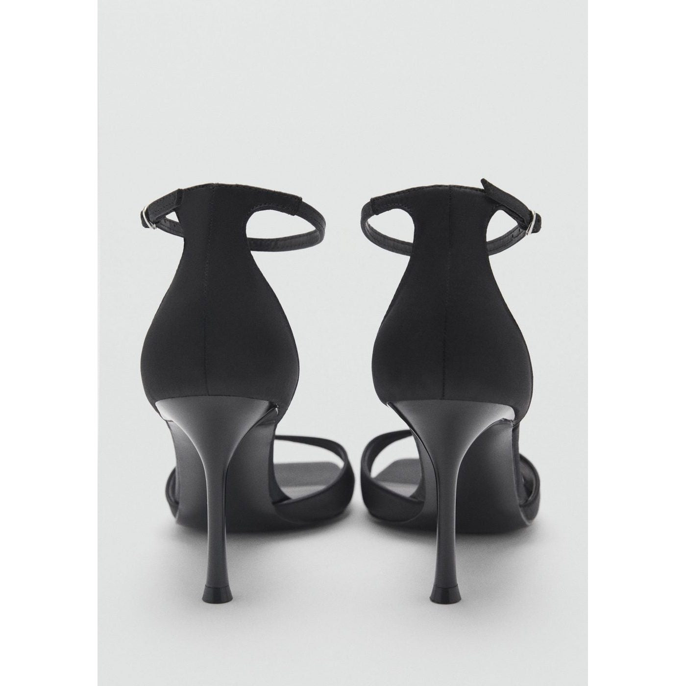 Olens Sandals - Black