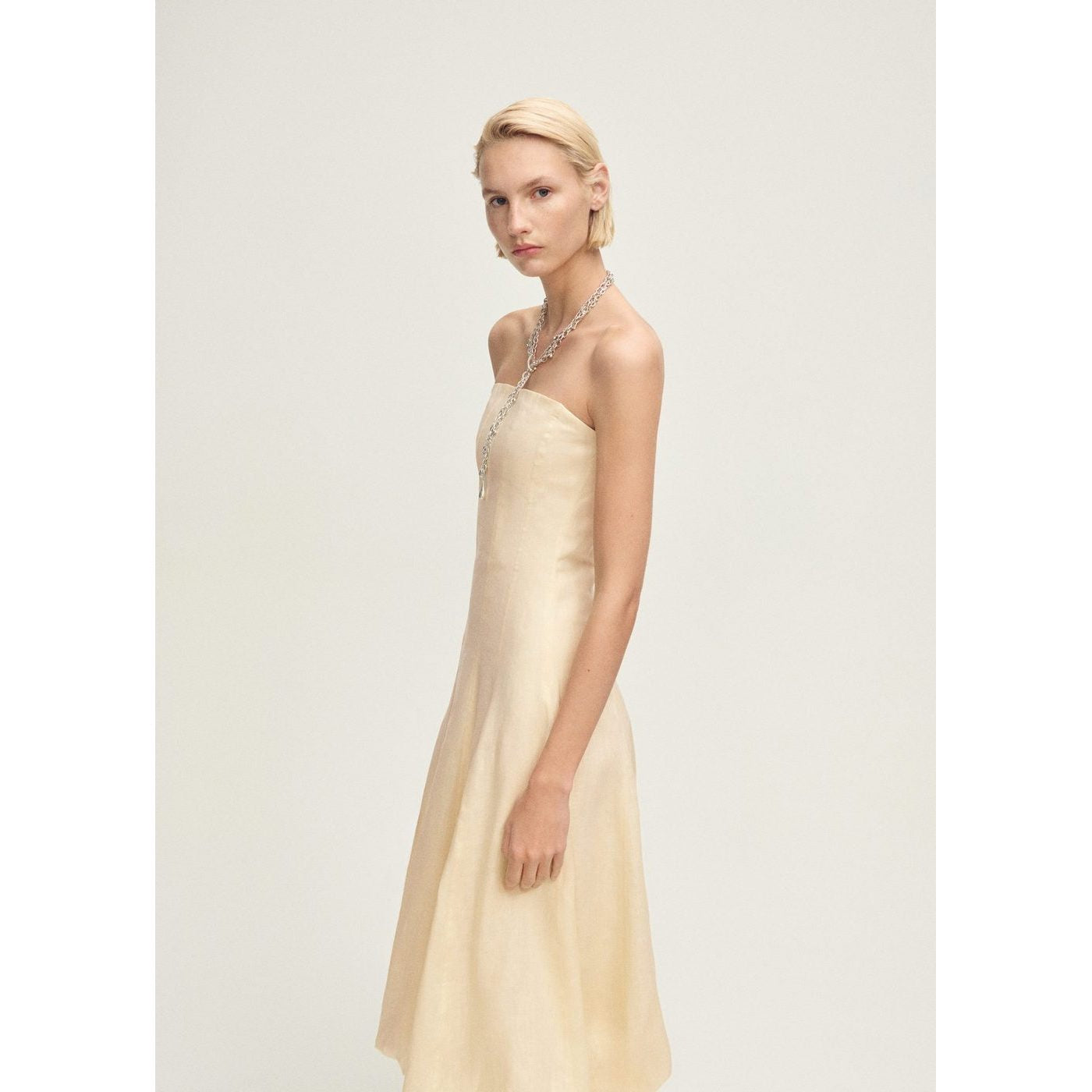 Robe En Lin Bas Bouffant