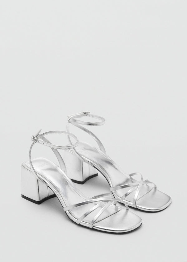 Sandale À Talon Avec Brides Croisées