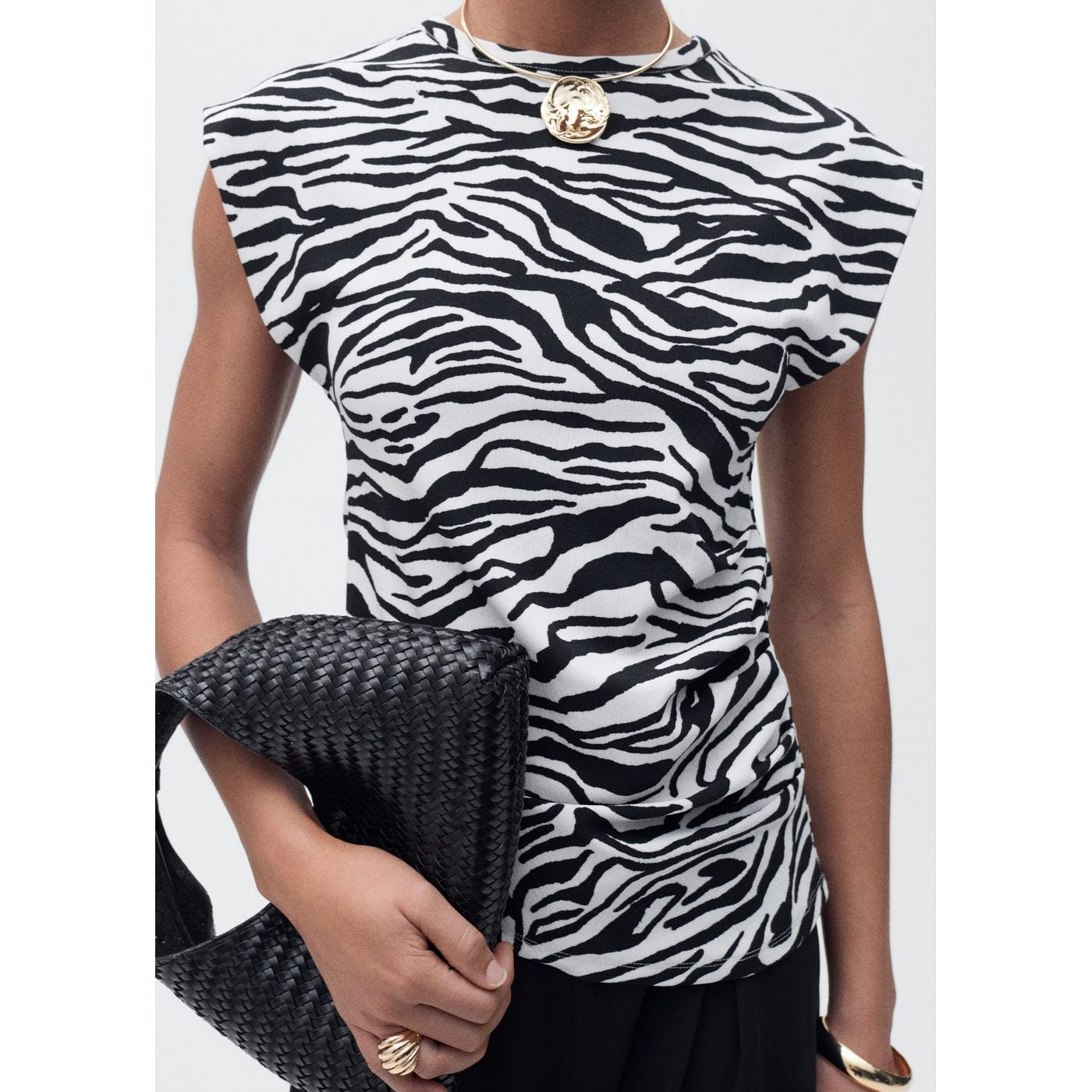 Camiseta Irma - Negro