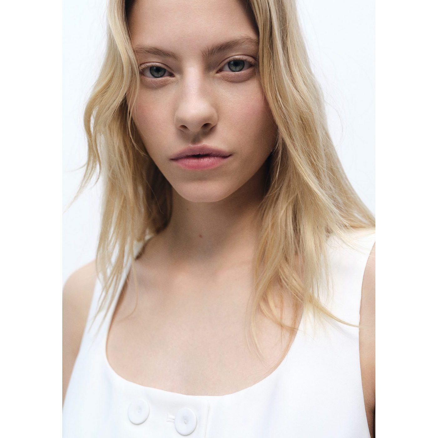 Iguana Vest - Off White