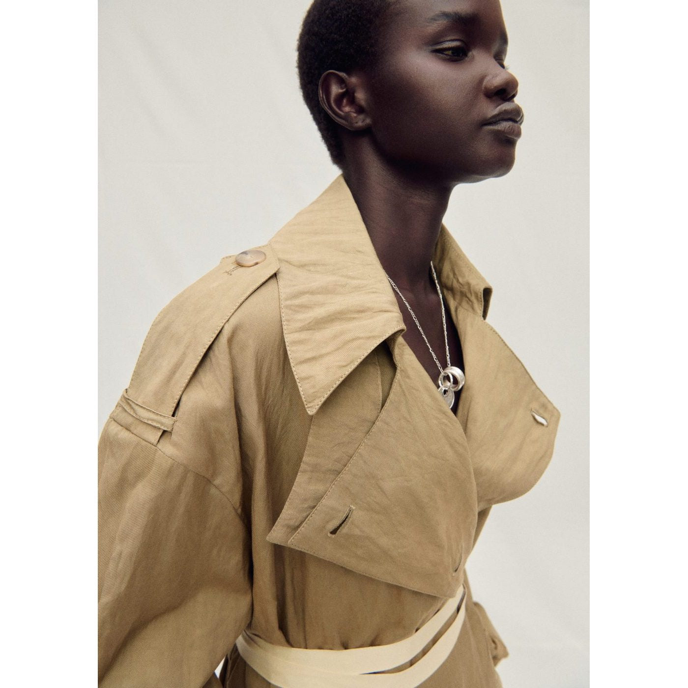 Trench Coat Cherry - Medium Brown