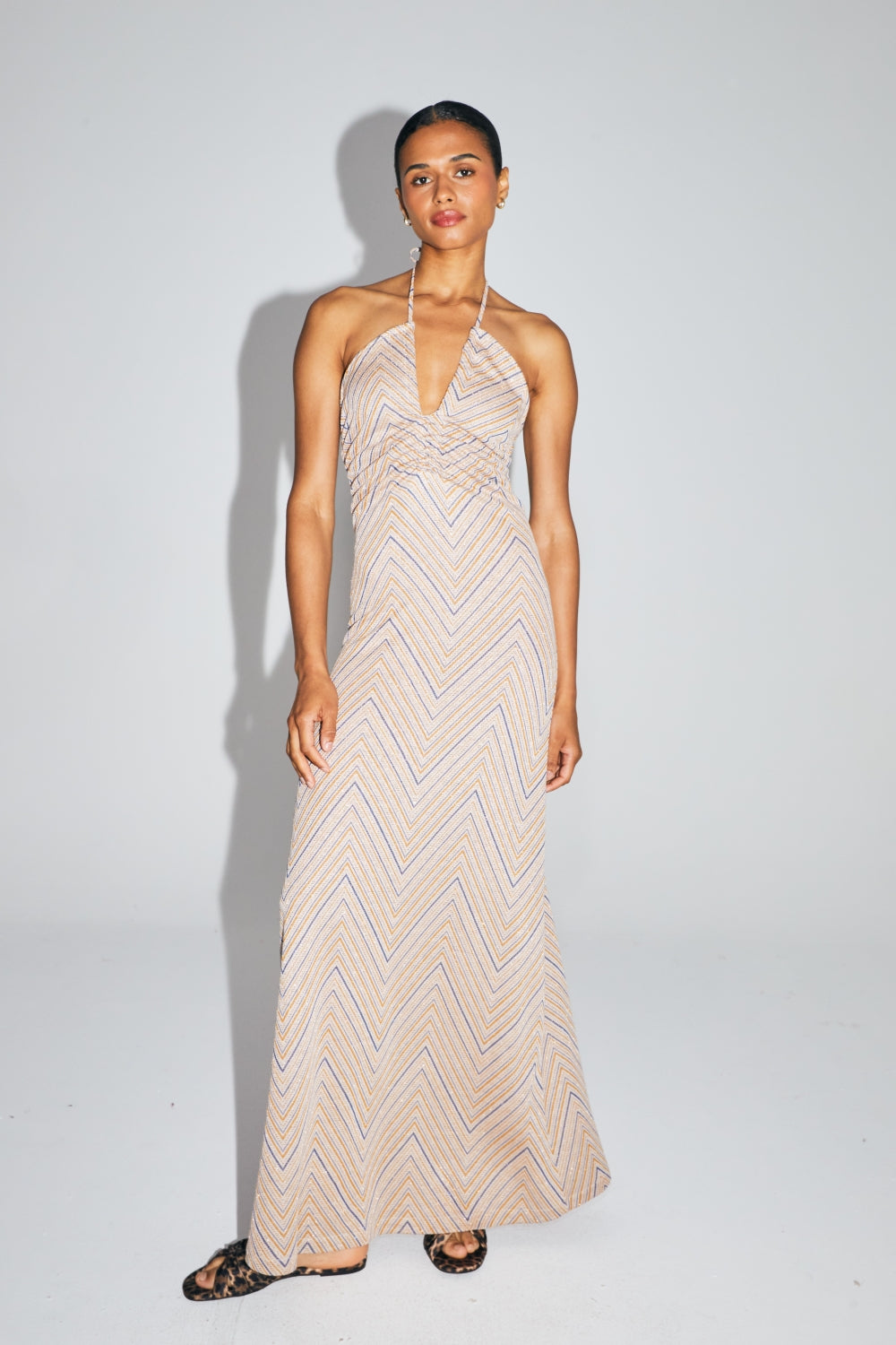 El vestido de punto Bowie en zigzag hecho en Italia
