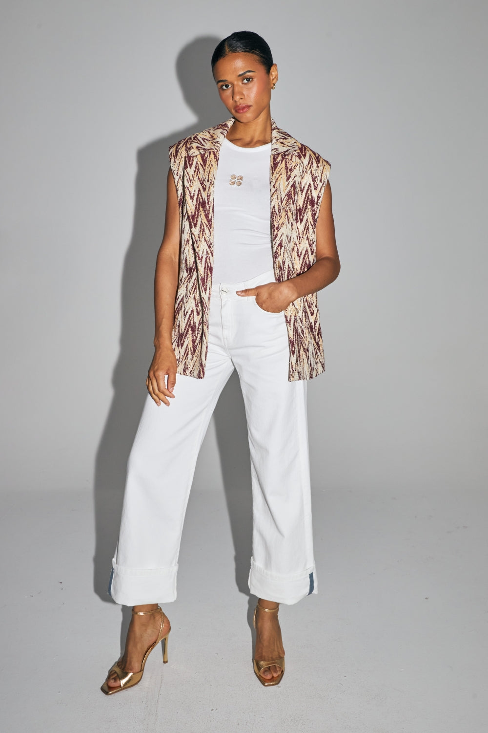 The Vanessa Sleeveless Jacket In Tweed Made From Recycled Yarns
