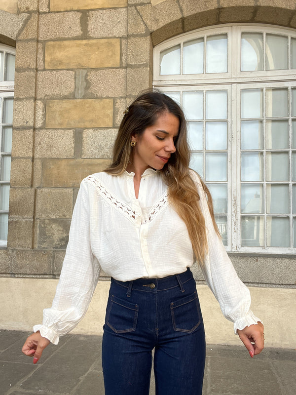 Blusa Angèle Crudo Bordada