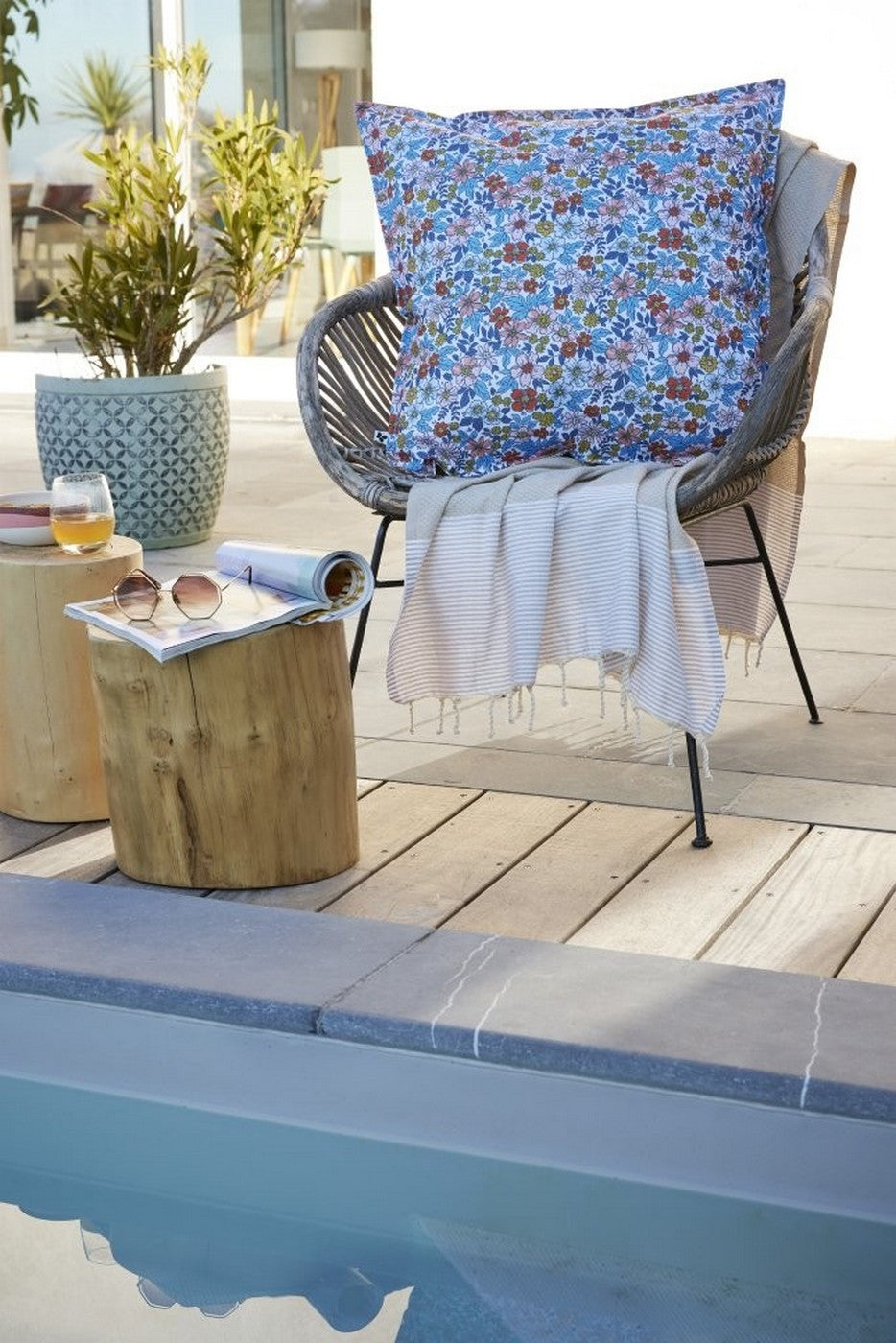 Cushion Cover - Printed Polyester + Coating - Danaé