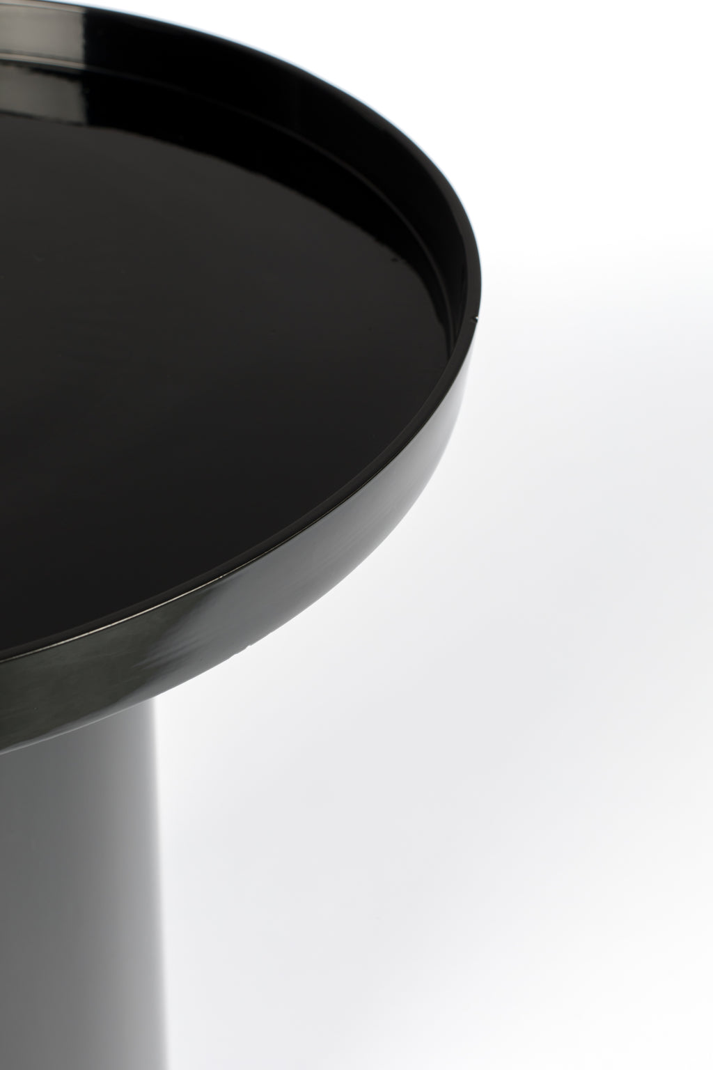 Shiny Bomb - Side Table - Aluminum - Black