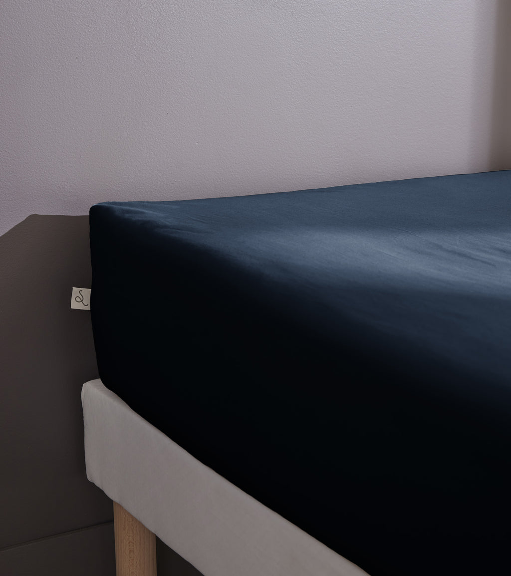 Bally - Plain Percale Fitted Sheet - 100% Cotton - Midnight Blue