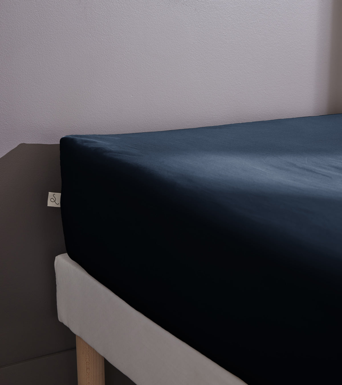 Bally - Plain Percale Fitted Sheet - 100% Cotton - Midnight Blue