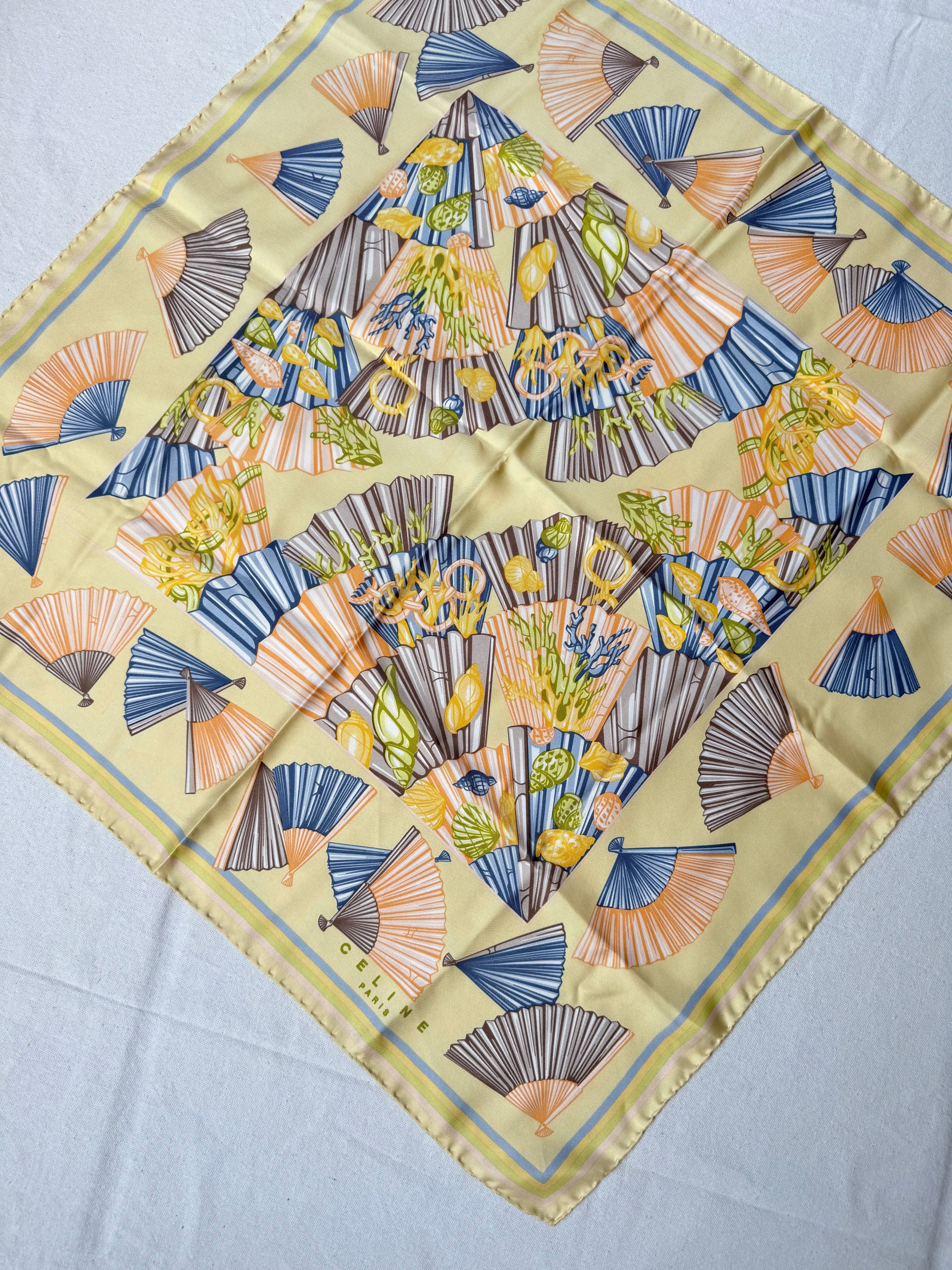 Céline Scarf – Fan Pattern