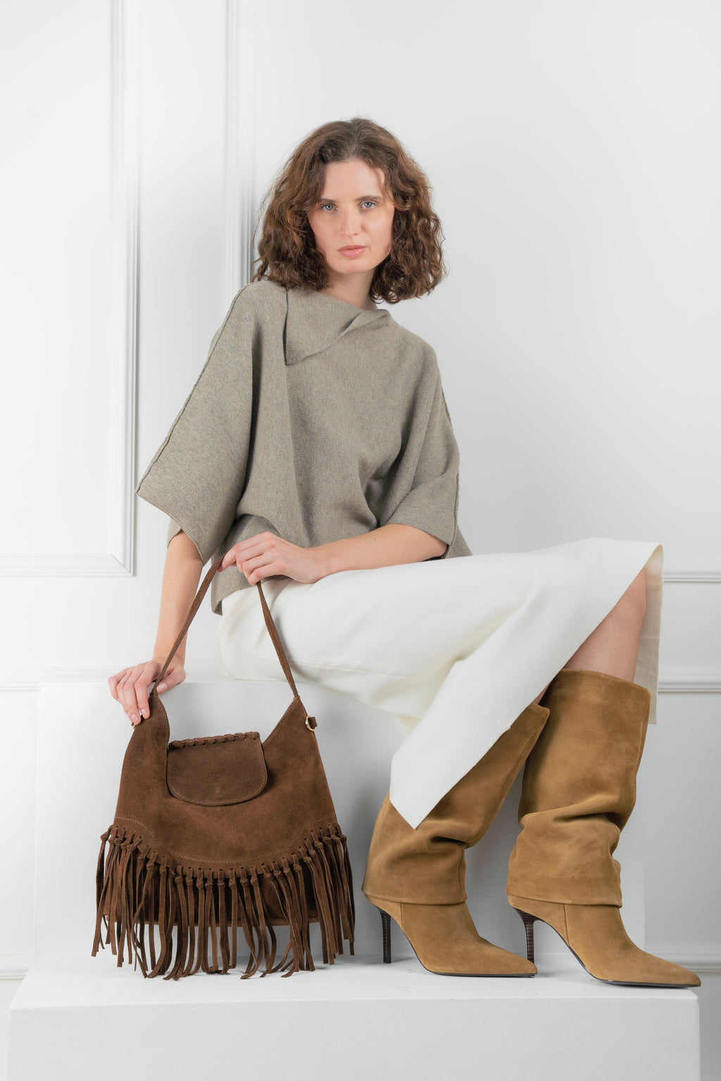 Vega Shoulder Bag - Mocha
