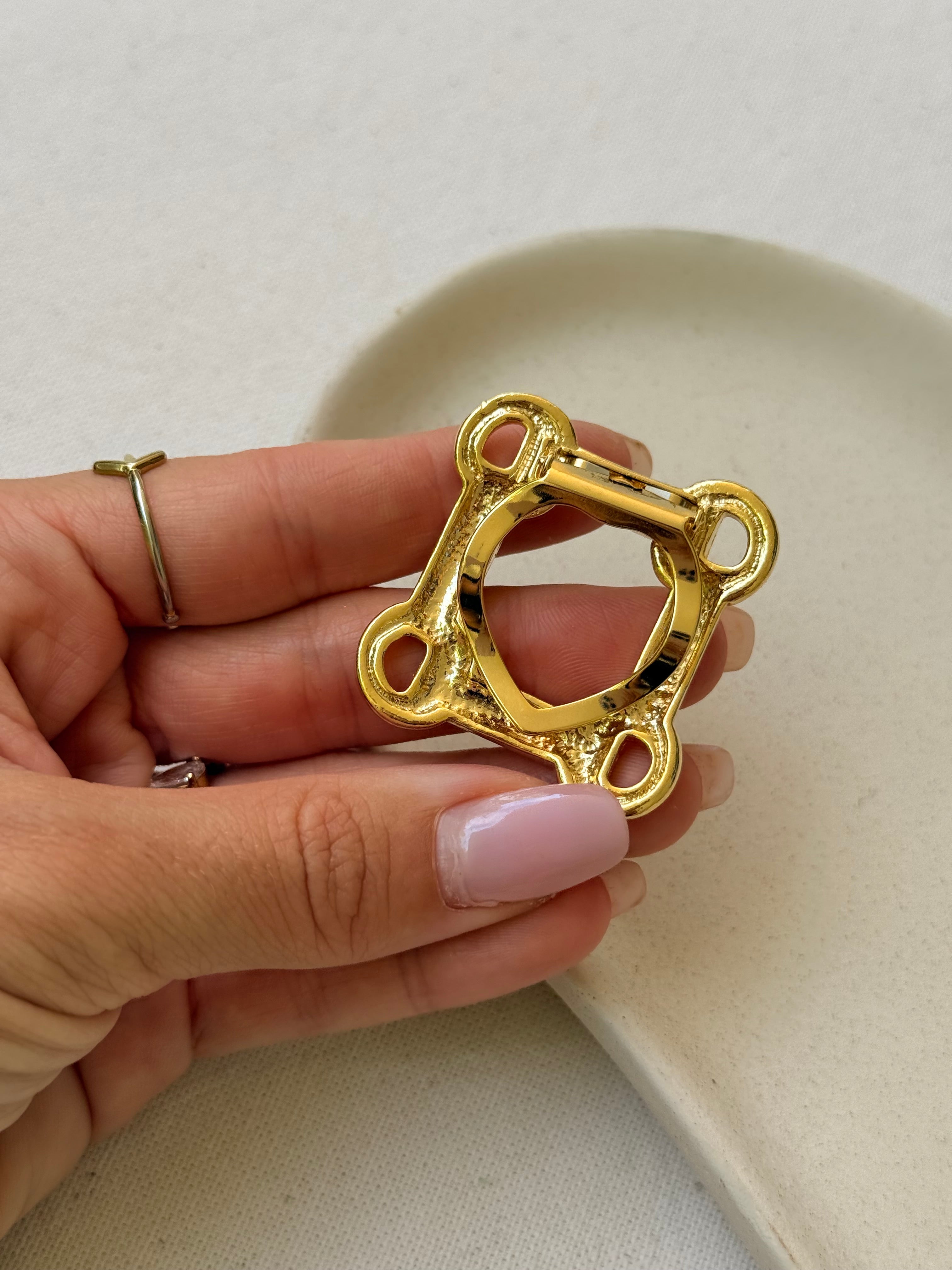 Vintage Scarf Ring - Openwork Square Design