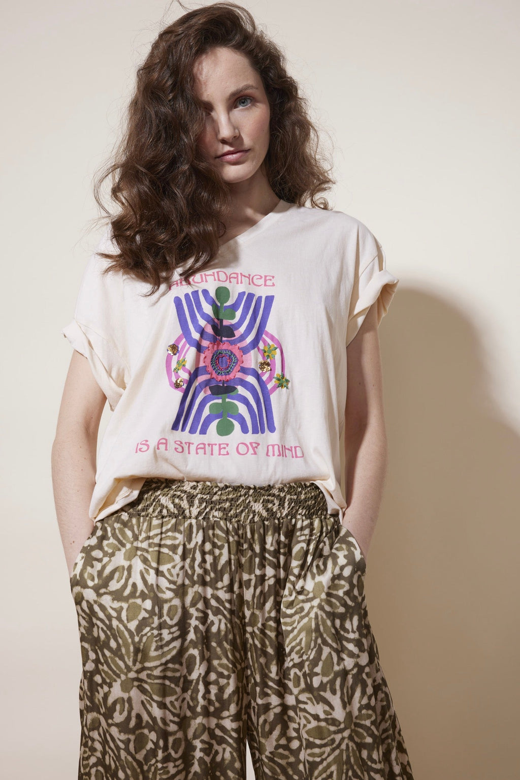 Abundance T-Shirt - Nude