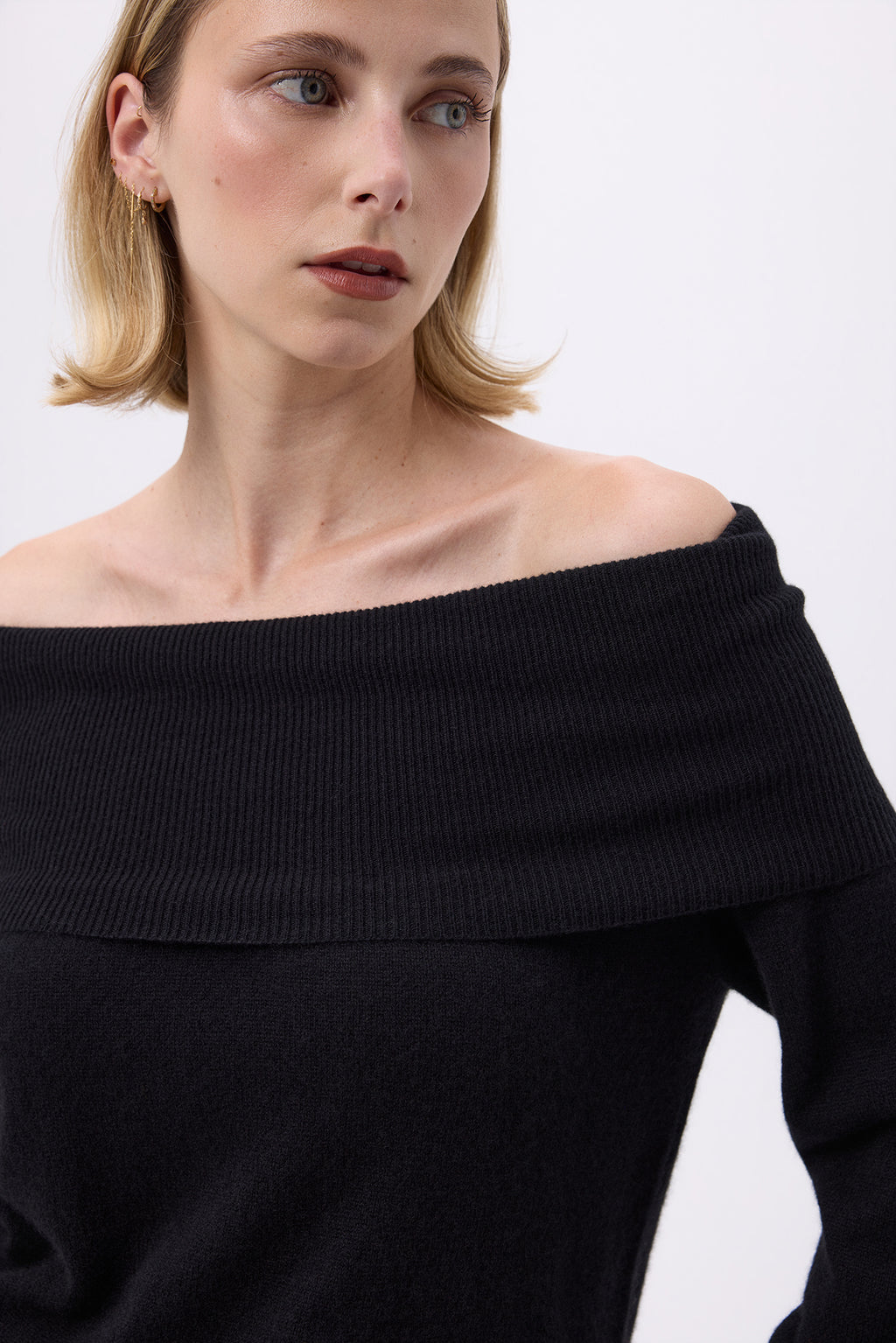 Pull Encolure Bardot Epaules Denudés F Abys - Noir - Femme