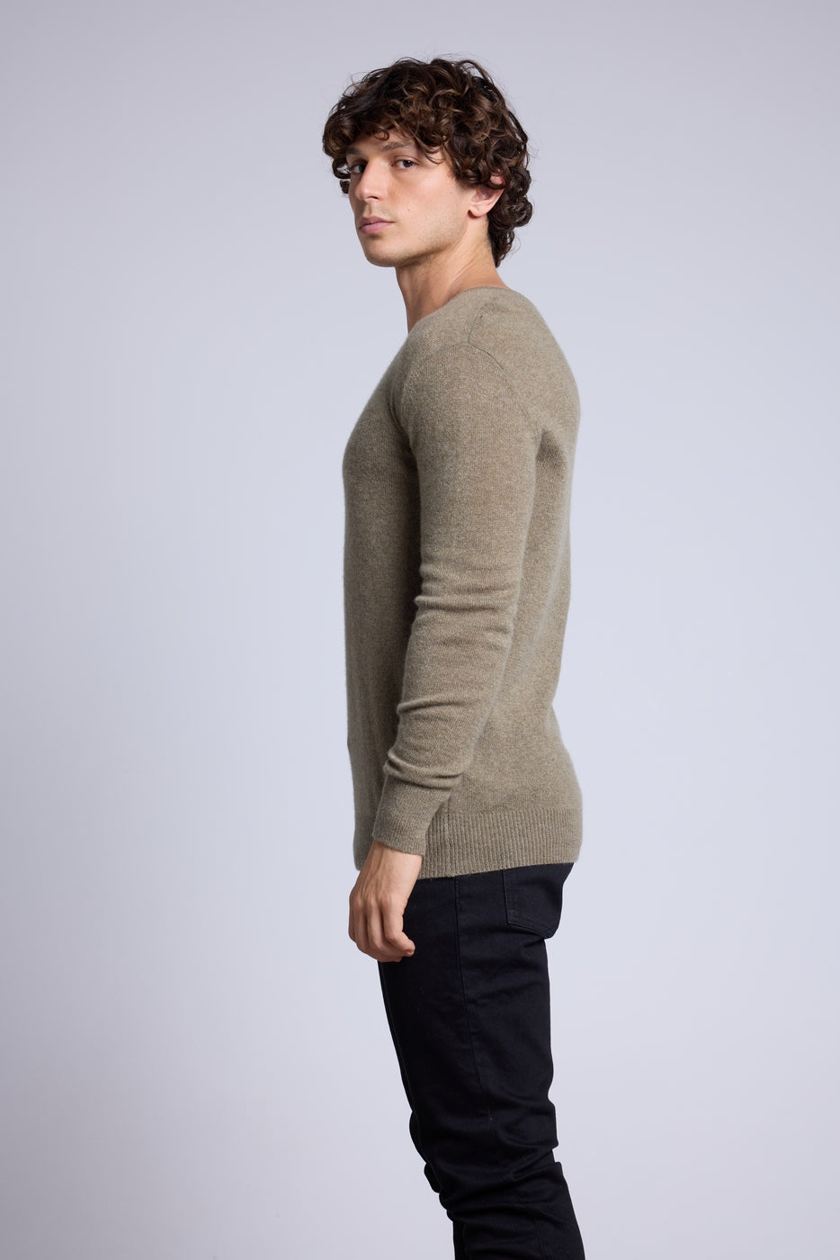 Sweter z dekoltem w serek Alex – Khaki – Męski – 100% kaszmir