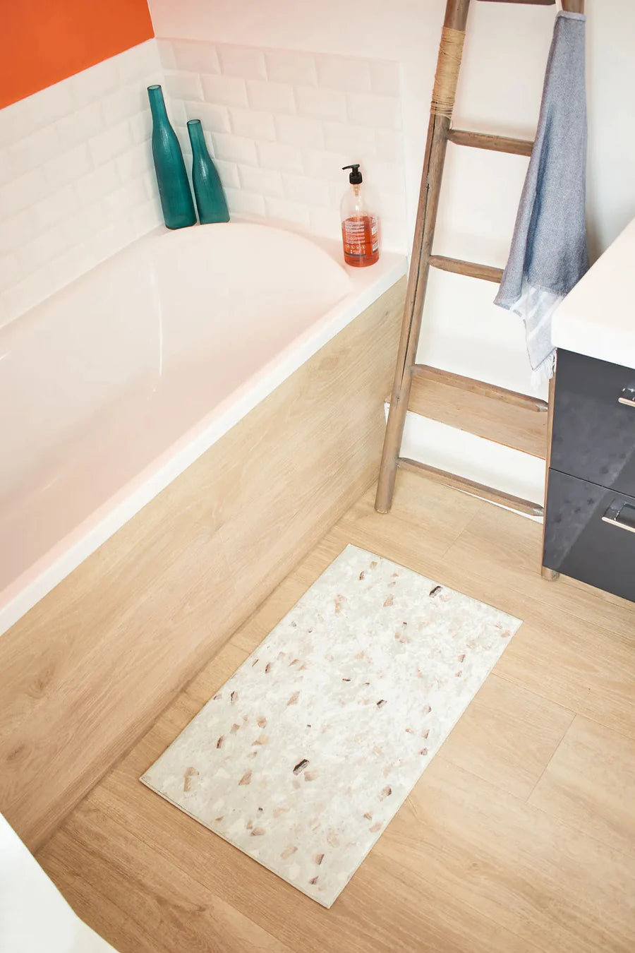 Almafie Bathroom Mat - Cream