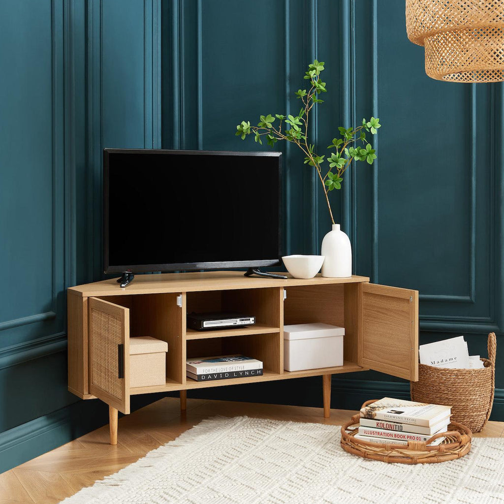 Amana - Hjørne-tv-bord - Egetræslook og rattanflet