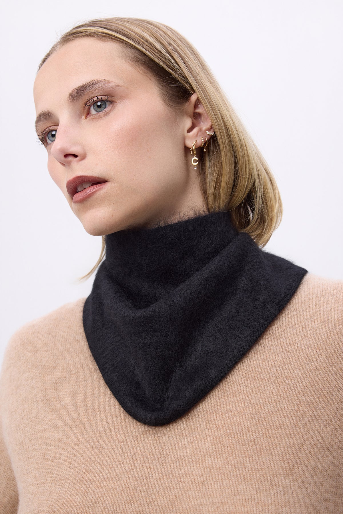 Trekantet Bandana – Brushed Cashmere Bandana Amel - Sort - Dame