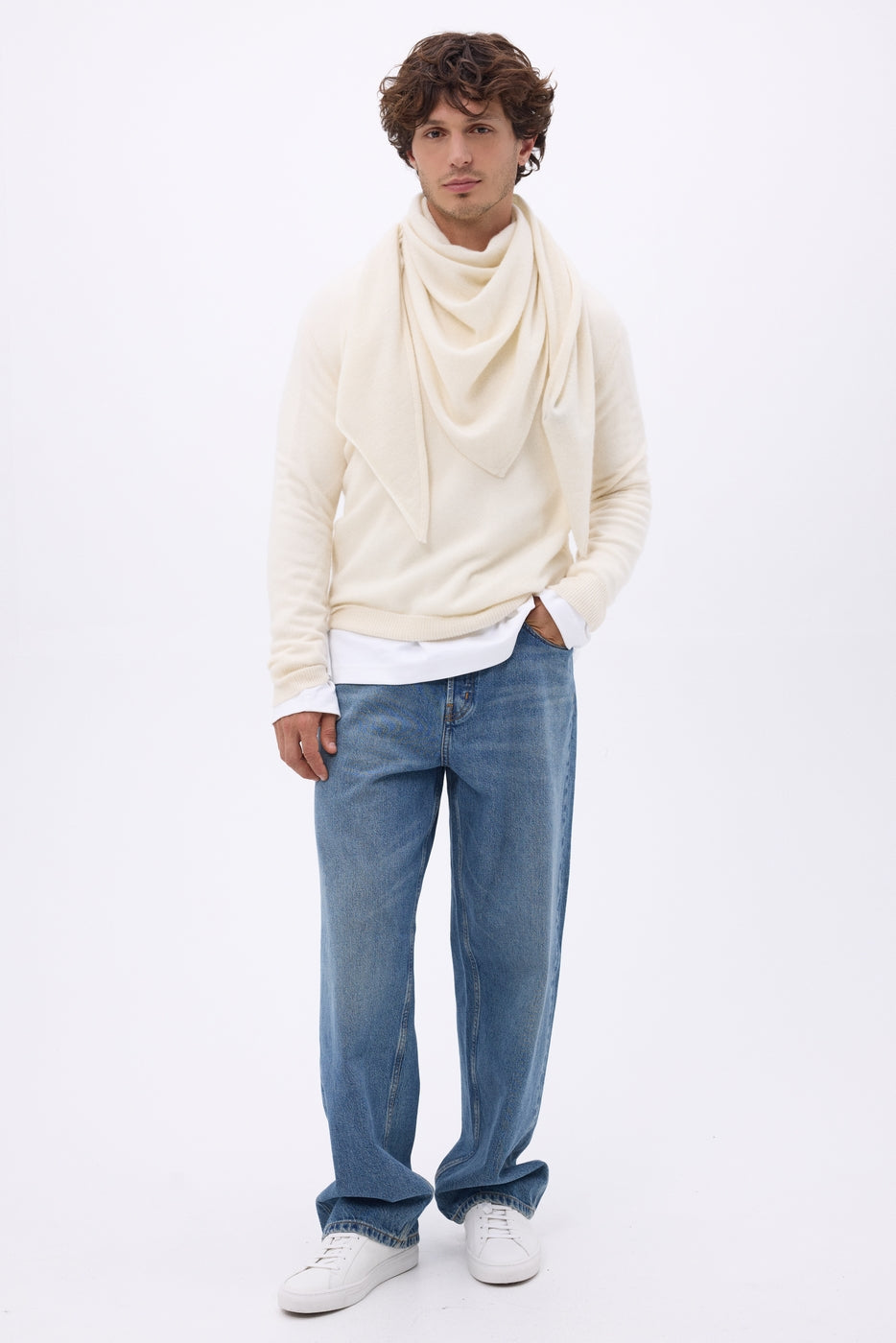 Plain Oversized Triangle Bandana Scarf Amel - White - Men