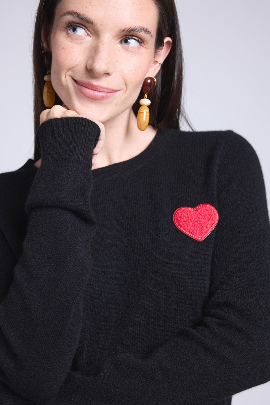 Pull Col Rond Cœur Pompon Anubis - Noir Rouge - Femme - 100% Cachemire