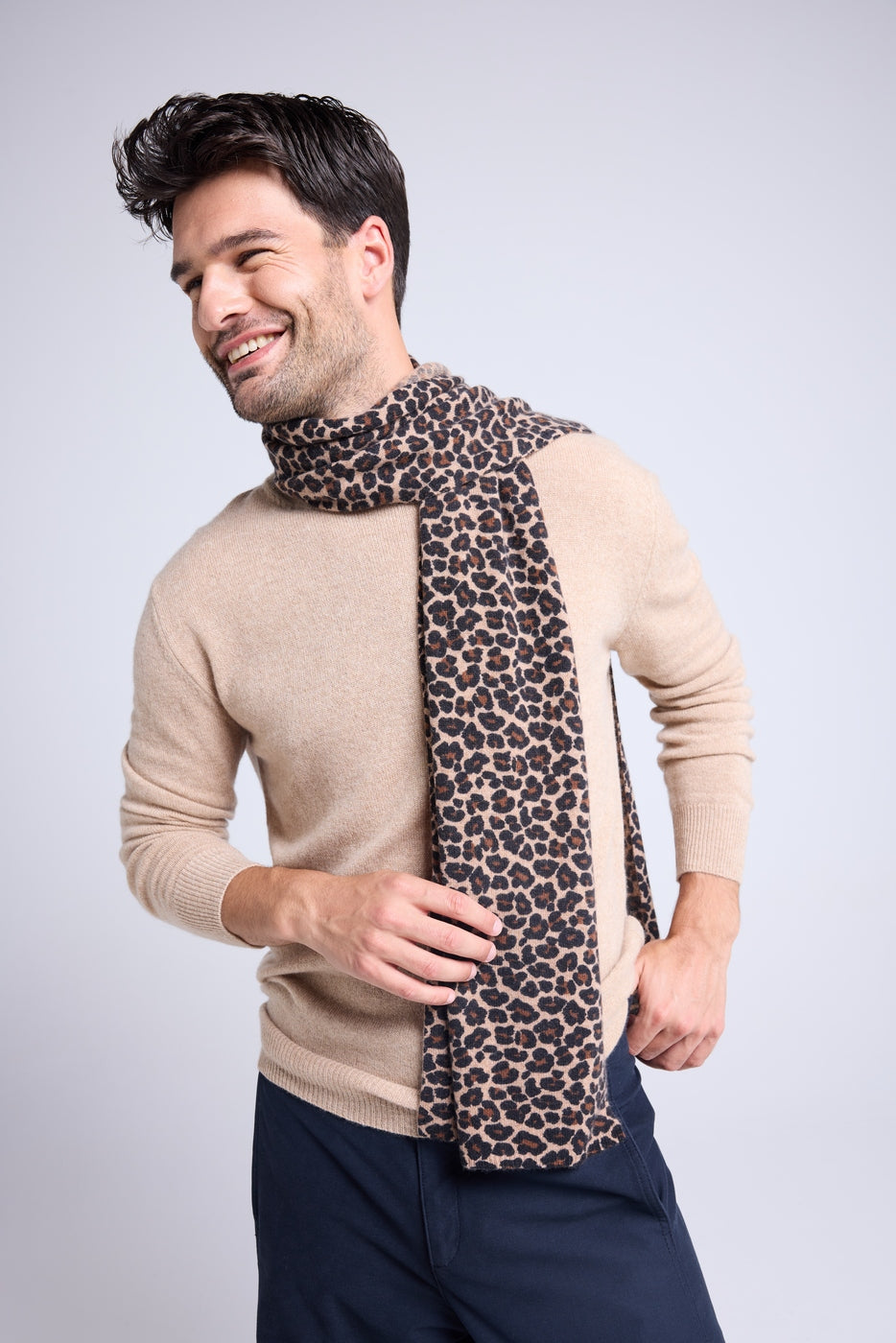 Ariella Kashiirtørklæde - Beige Leopard - Unisex