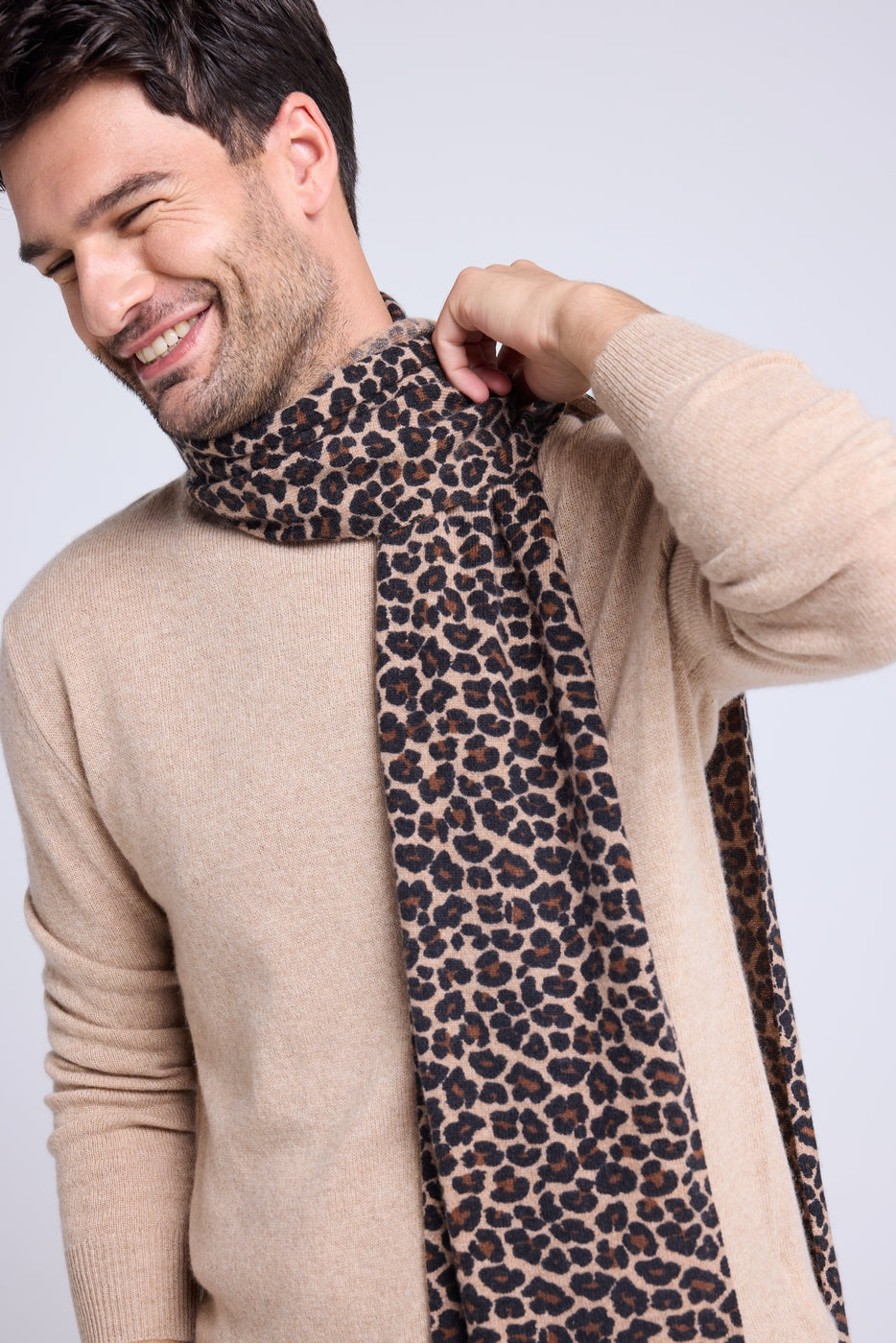 Ariella Kashiirtørklæde - Beige Leopard - Unisex