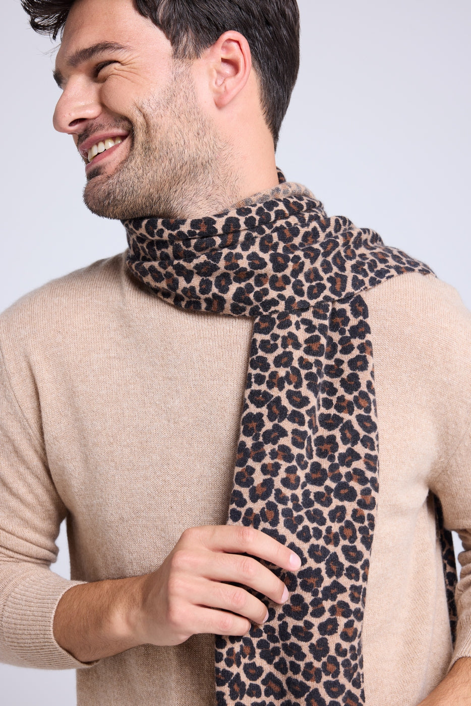 Ariella Kashiirtørklæde - Beige Leopard - Unisex