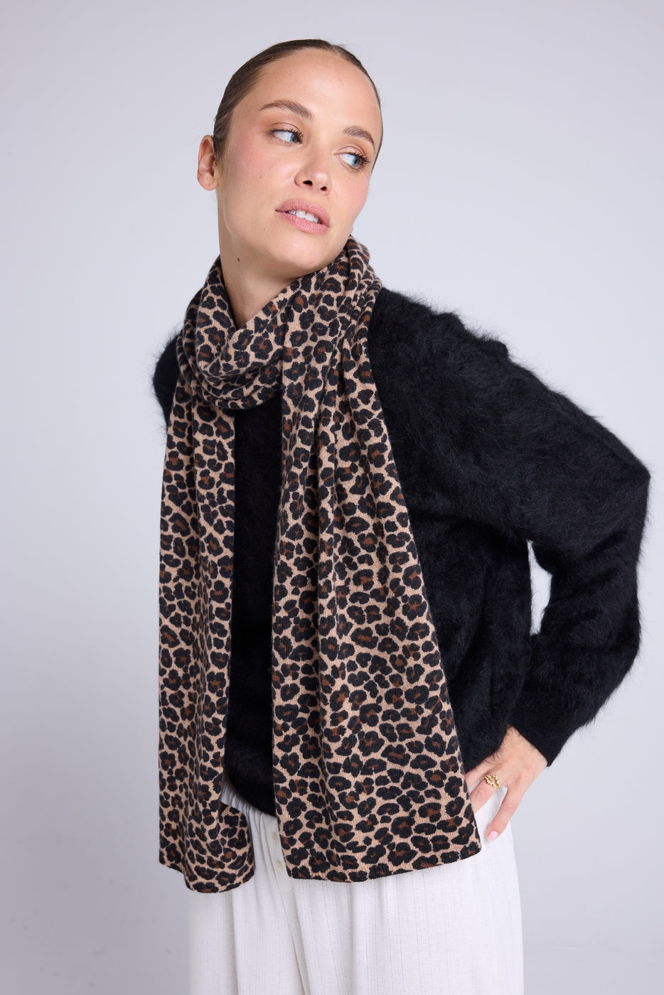 Ariella Kashiirtørklæde - Beige Leopard - Unisex