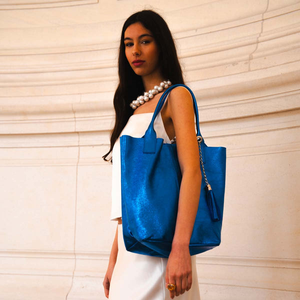 Yana Handbag - Metallic Blue