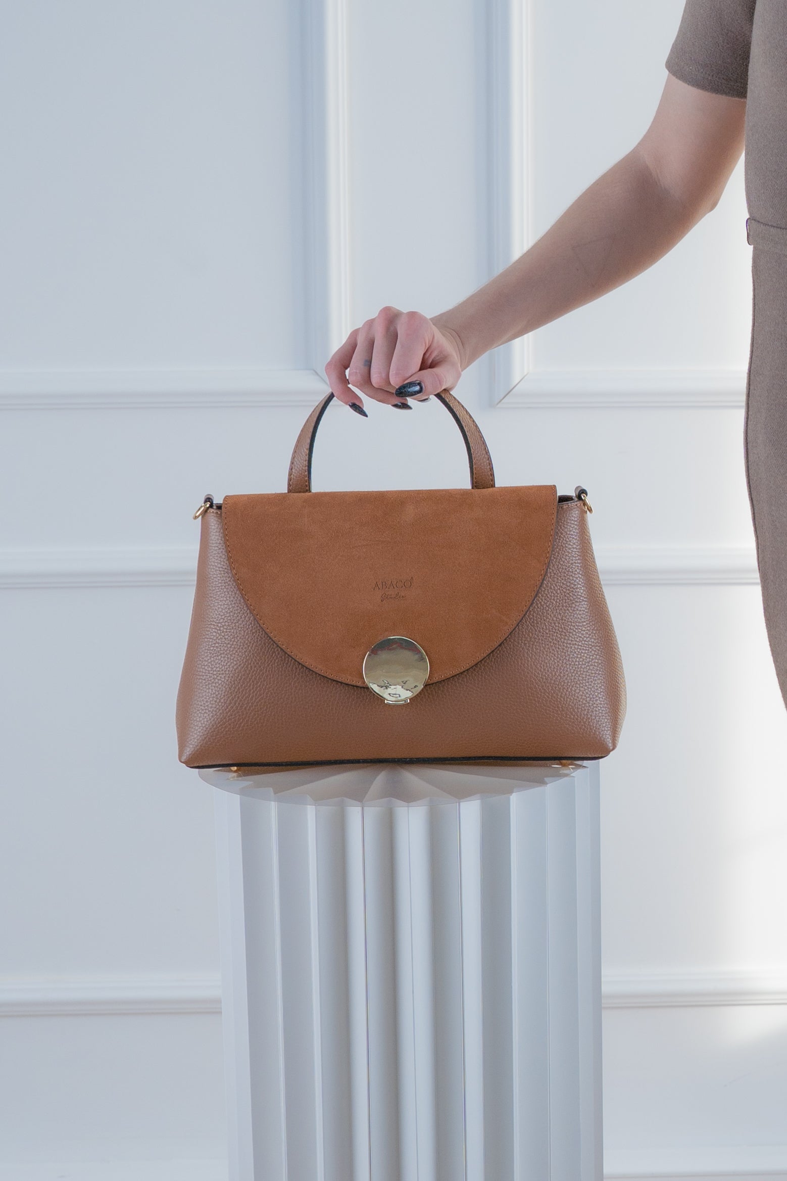 Row Shoulder Bag - Camel