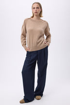 Striktrøje med rund hals og guldknapper Aspen - Beige creme - Dame