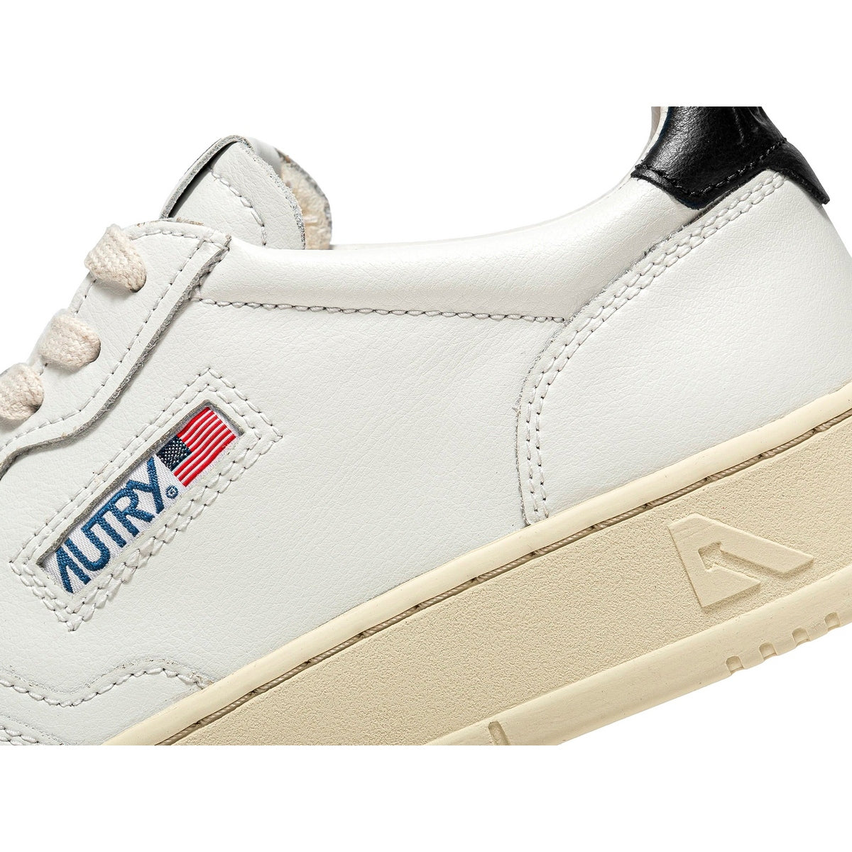 Autry Medalist Leather Low White Black - Blanc