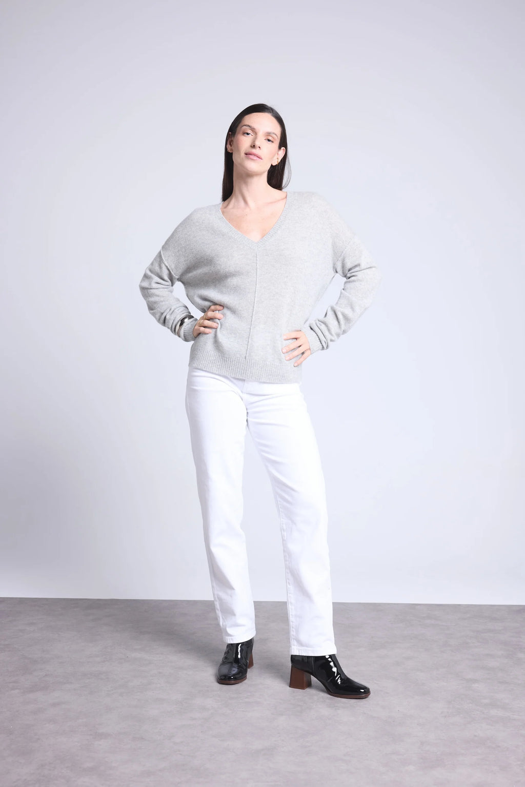 Jersey oversize de cuello en V con costuras Aura - Gris claro - Mujer
