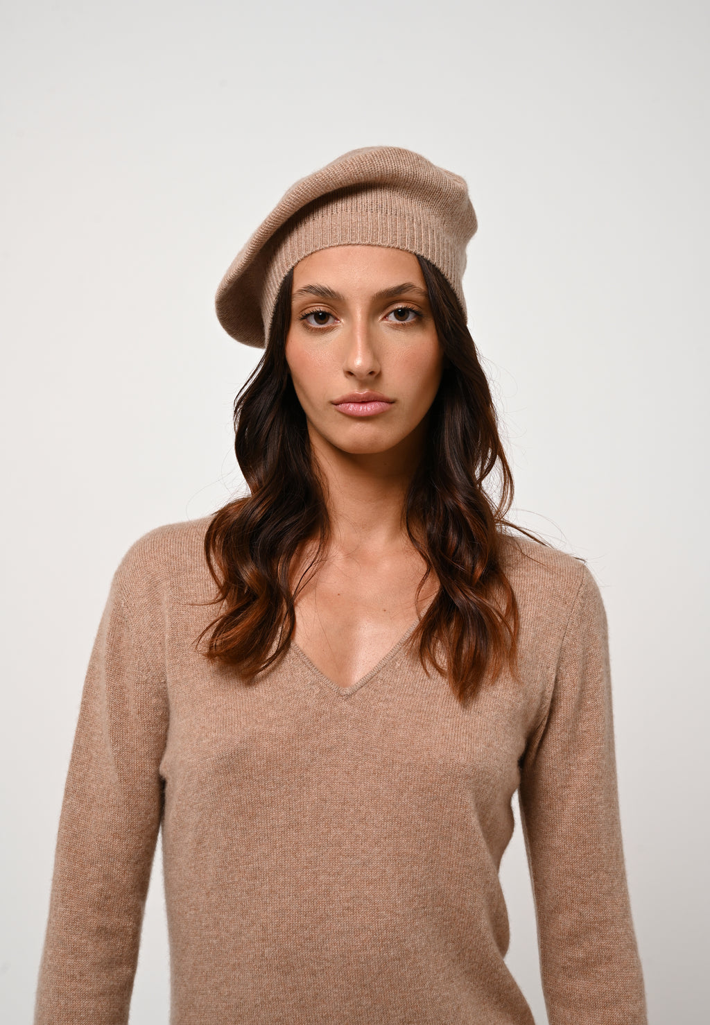 Jurk met V-hals - Capelet - Gemêleerd camel