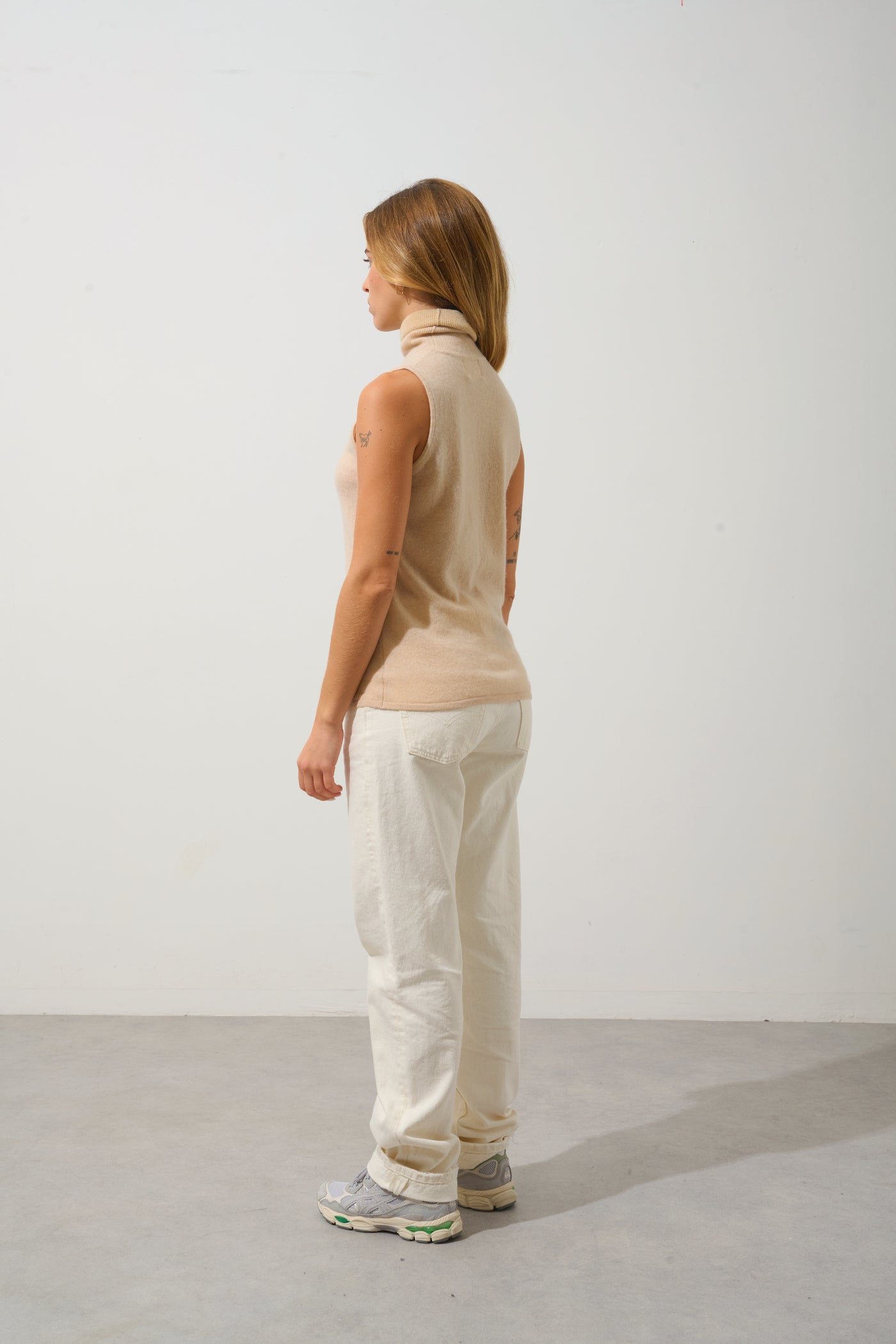 Sleeveless Roll-Neck Jumper - Capucin - Beige